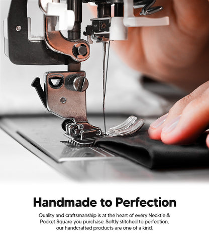 विटोरियो फ़रीना सॉलिड साटन नेकटाई और पॉकेट स्क्वायर