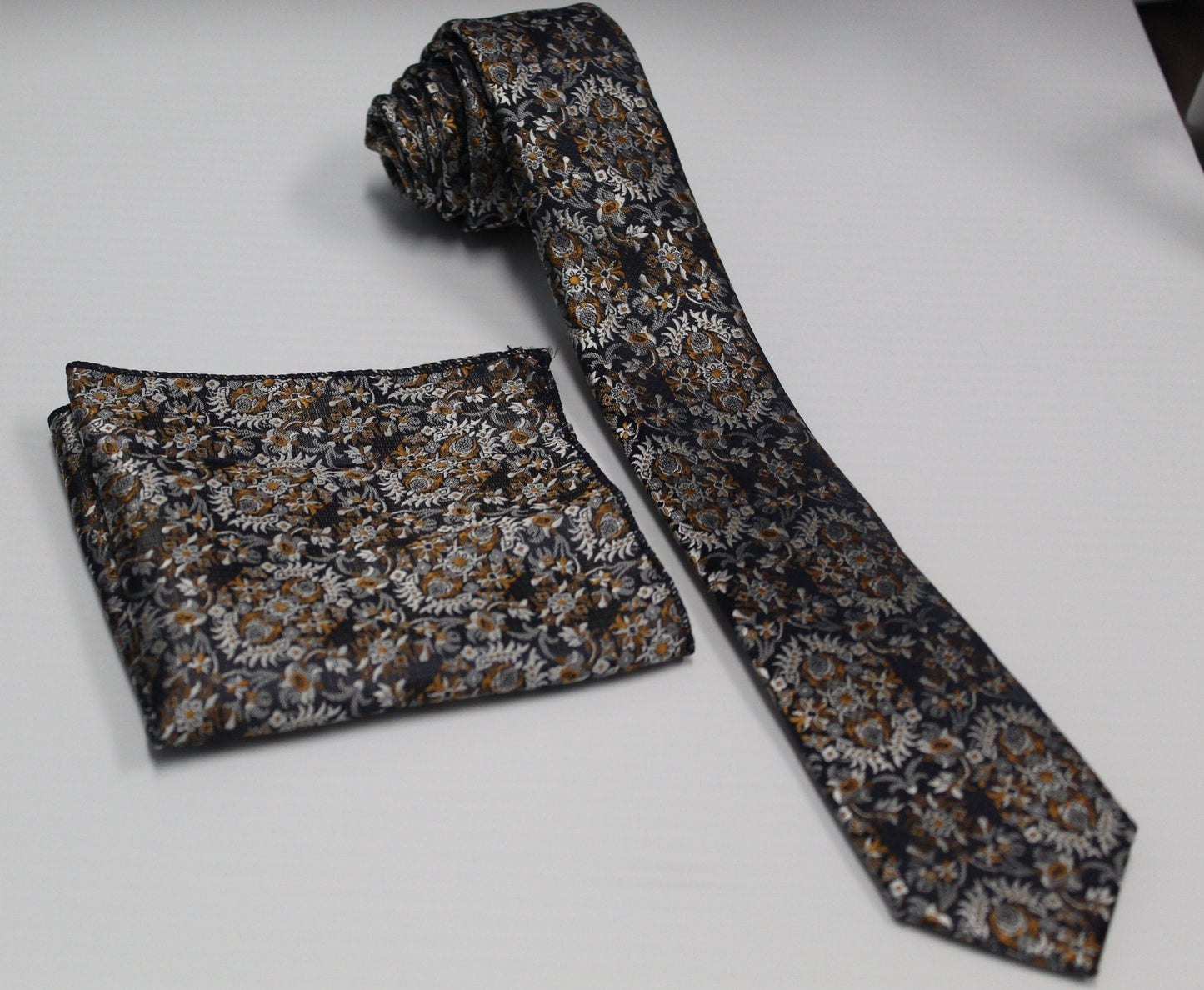 Skinny Design Necktie & Pocket Square by Vittorio Farina (NH - SD - 0001) for Independent Retail Stores by Dubal Brothers