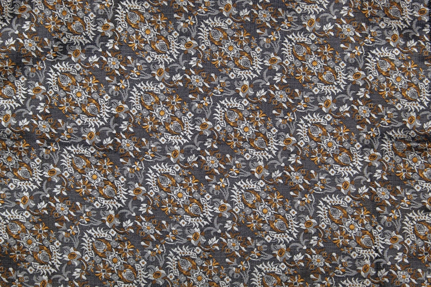 Skinny Design Necktie & Pocket Square by Vittorio Farina (NH - SD - 0001) for Independent Retail Stores by Dubal Brothers