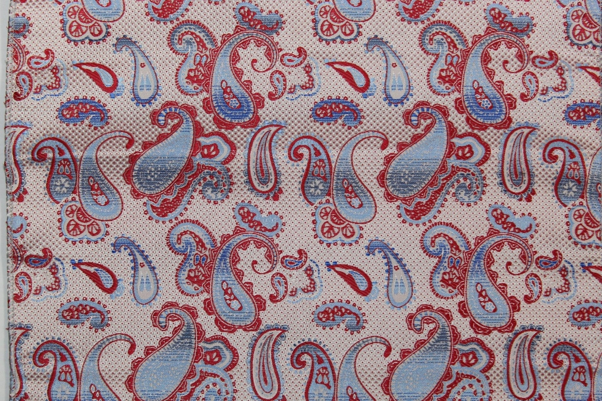 Skinny Design Necktie & Pocket Square by Vittorio Farina (NH - SD - 0004) for Independent Retail Stores by Dubal Brothers