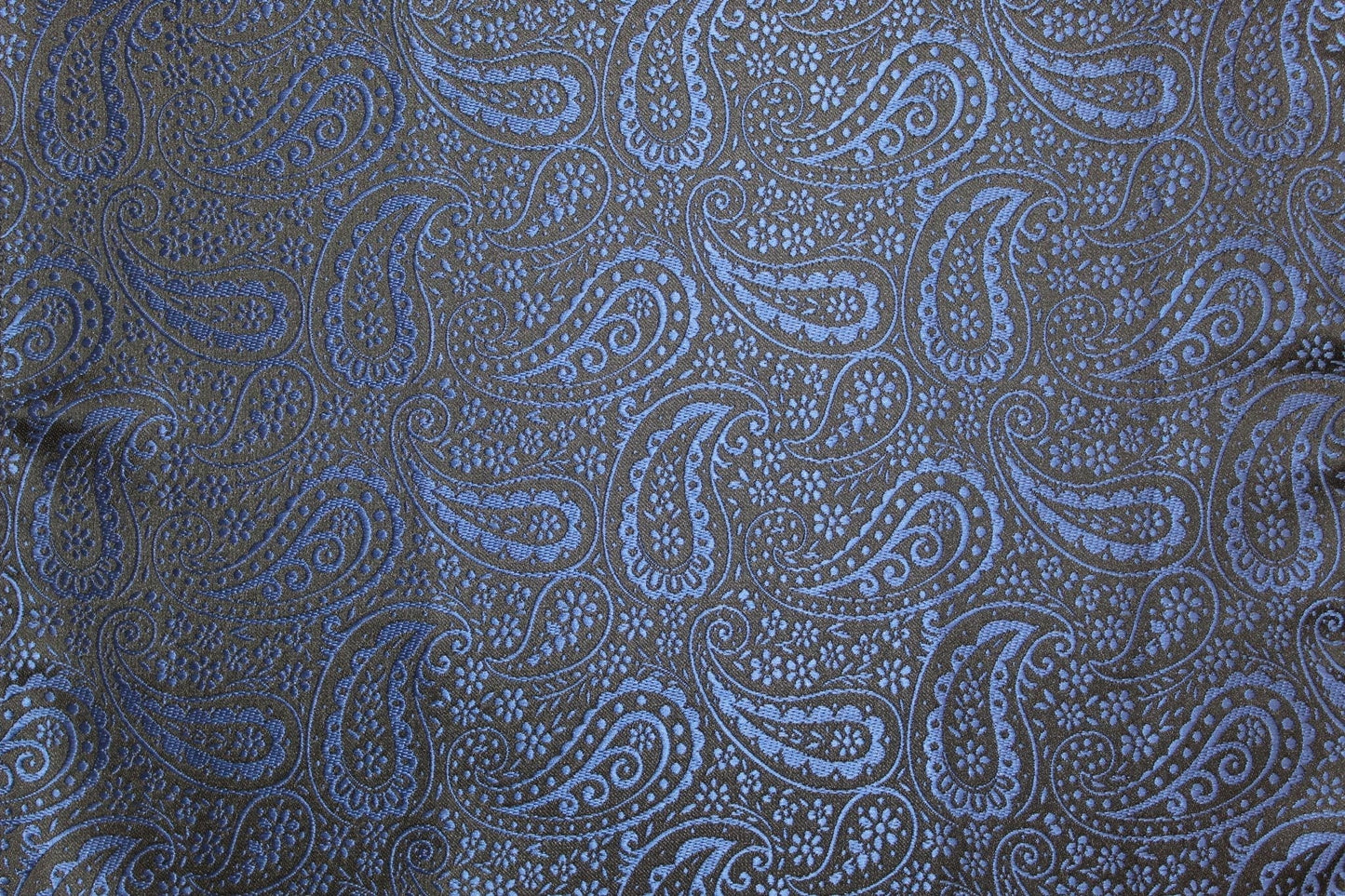 Skinny Design Necktie & Pocket Square by Vittorio Farina (NH - SD - 0009) for Independent Retail Stores by Dubal Brothers