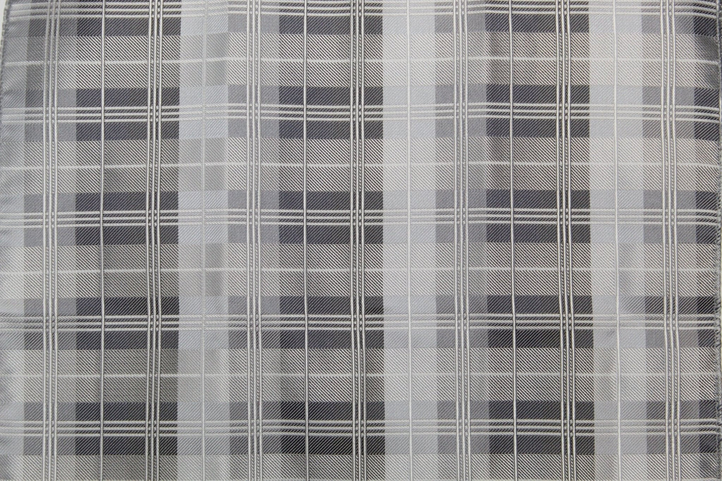 Skinny Design Necktie & Pocket Square by Vittorio Farina (NH - SD - 0020) for Independent Retail Stores by Dubal Brothers