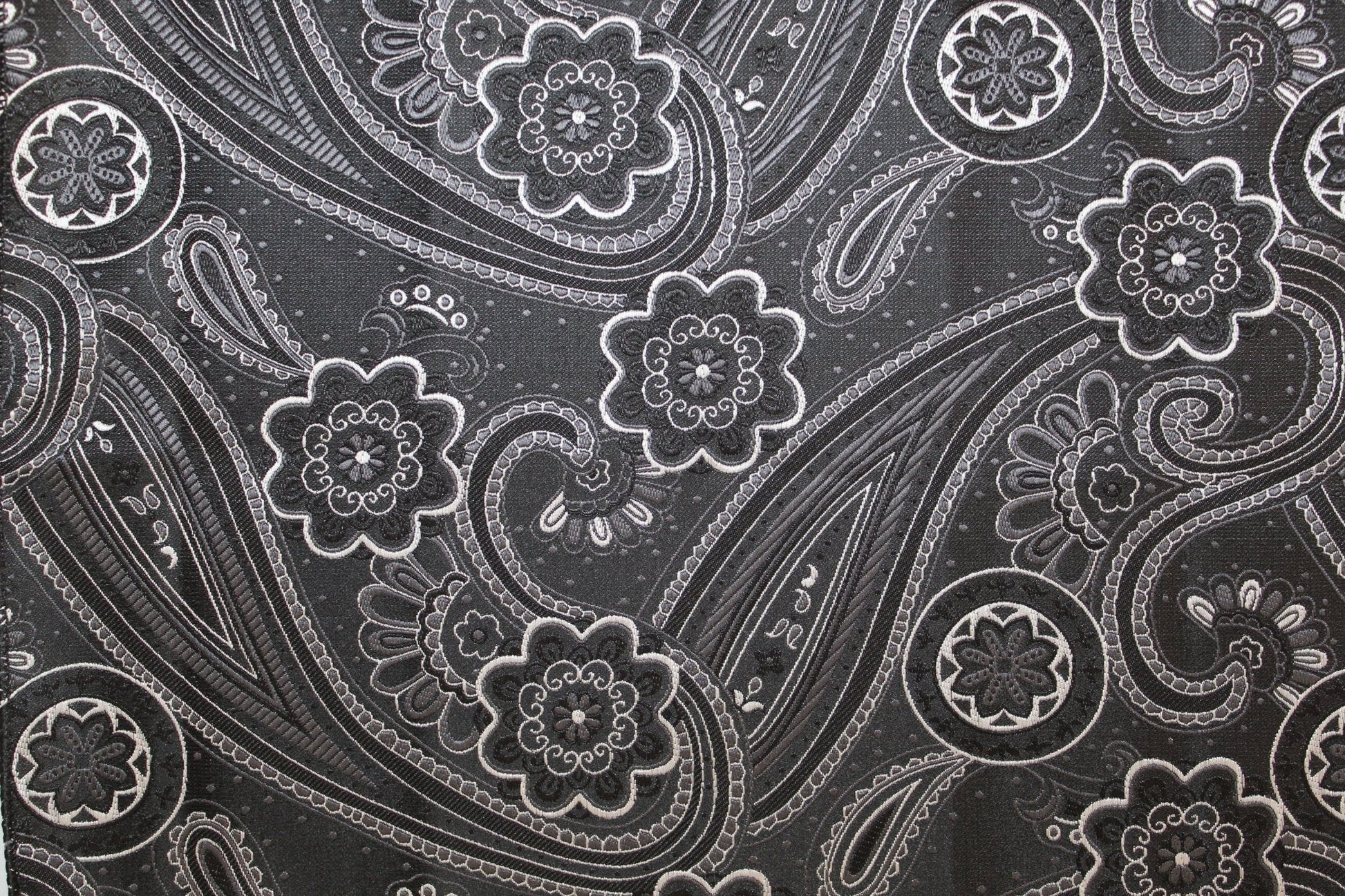 Skinny Design Necktie & Pocket Square by Vittorio Farina (NH - SD - 0027) for Independent Retail Stores by Dubal Brothers